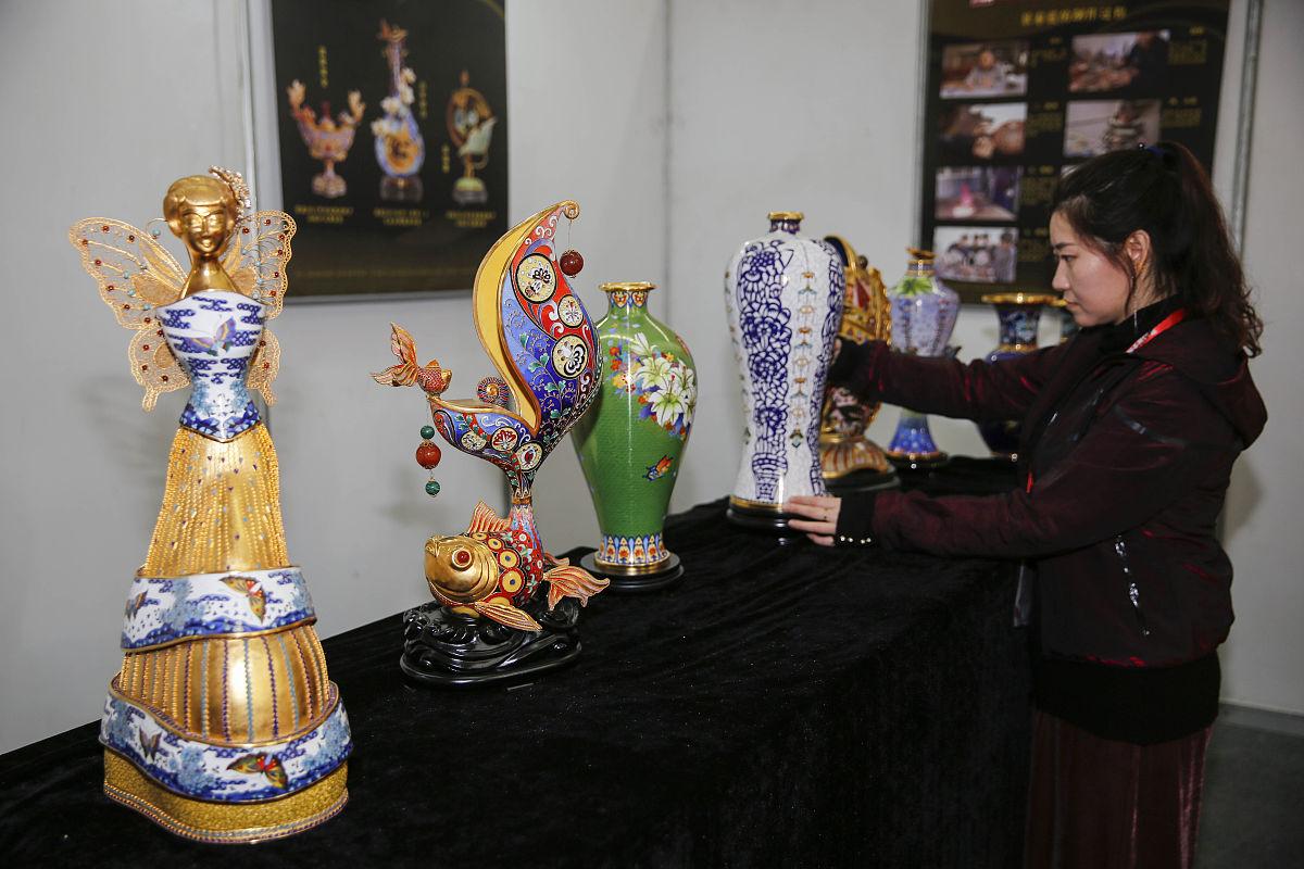 貴州民間工藝品 匠心獨(dú)運(yùn)的藝術(shù)瑰寶與收藏品鑒定評(píng)估服務(wù)